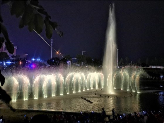 當水景碰上照明，美得一塌糊涂！01